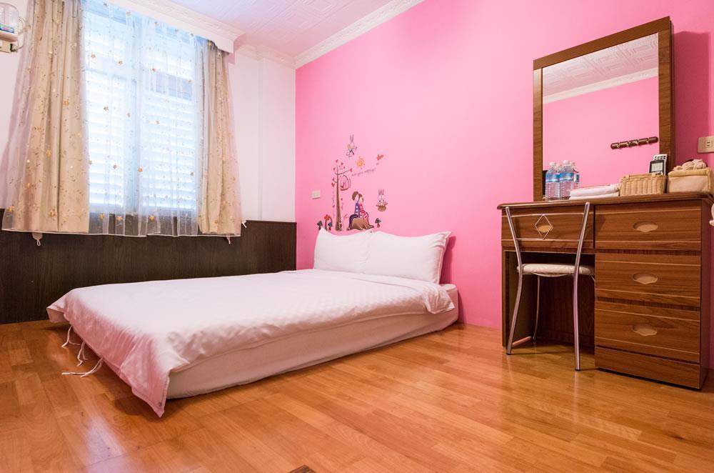 Bed and Breakfast Dog House Taitung Экстерьер фото