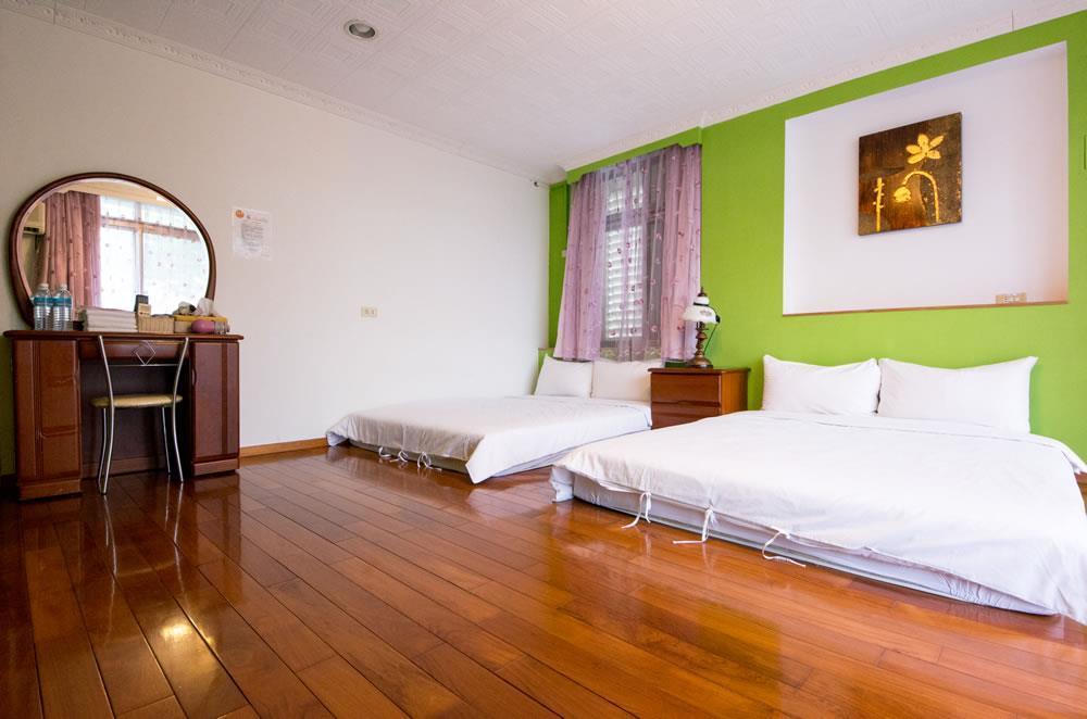 Bed and Breakfast Dog House Taitung Экстерьер фото